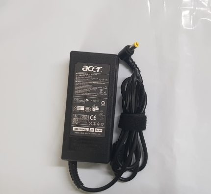 ACER 45W Model : ADP-45HE B 19V 2.37A Genuine Original Laptop Adapter Charger ( 1.7 mm )