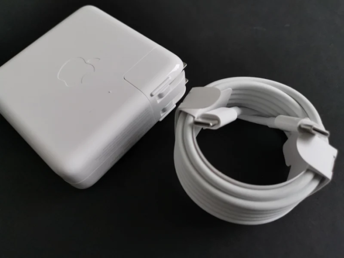 APPLE 96W USB TYPE C MacBook Pro 16, 15, 13 inch A2166 - 20.5V 4.7A Original OEM Charger - Image 2