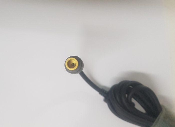 LENOVO 135W Model : ADL135NLC3A 20V 6.75A Genuine Original Laptop Adapter Charger ( 5.5 mm ) - Image 4